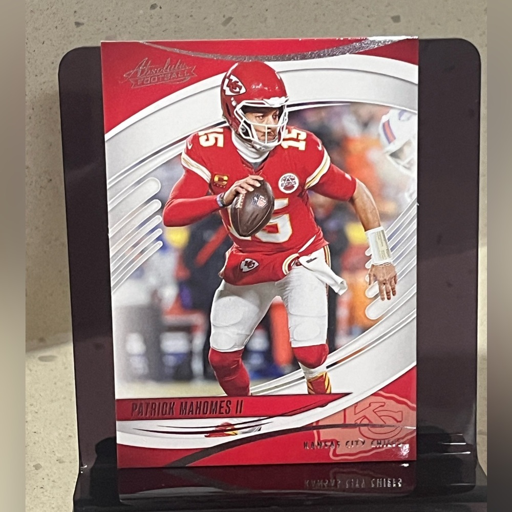 ⭐️🏈 Patrick Mahomes II 2025 Panini Absolute Football Sport Trading Card #53 (B1)